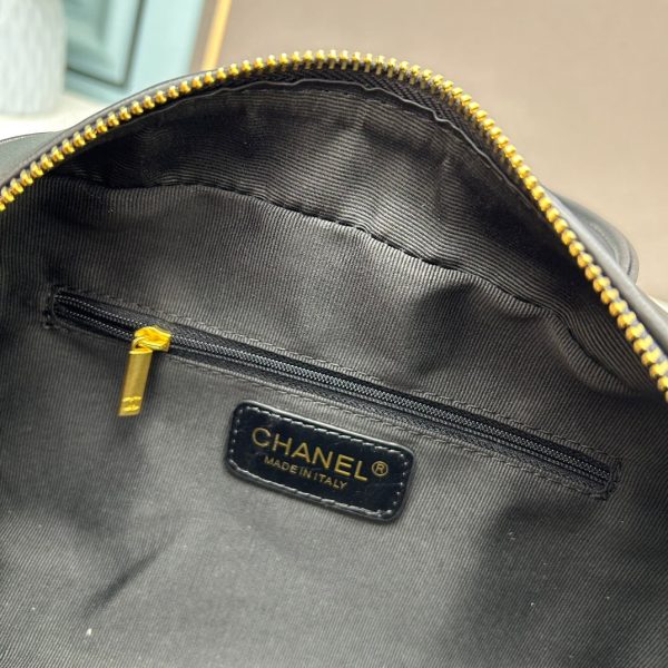 CHANEL Pre-Owned 2003-2004 mini diamond-quilted CC-appliqué Boston handbag
