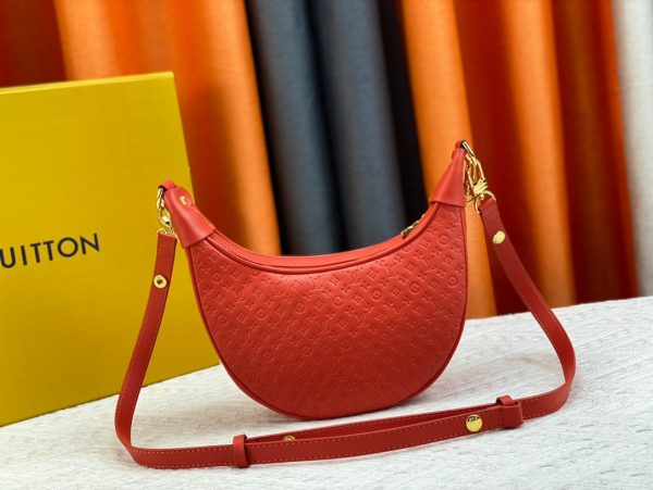 i Louis Vuitton Loop Baguette Bag ‘Red’