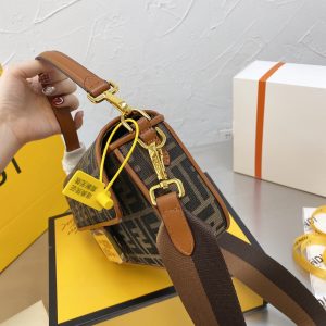 Fendi Baguette Bag Aus Canvas In Braun