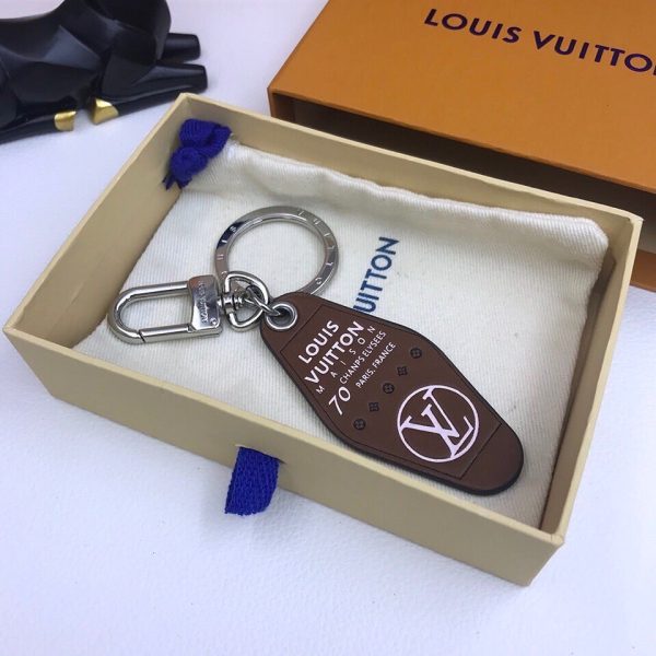 EN – Lux Keychains LUV 008