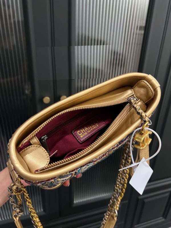 EN – Luxury Bags CHL 472