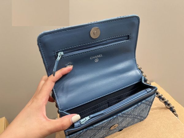 Chanel 19 Denim Wallet On Chain