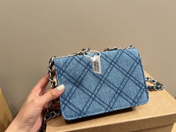 Chanel 19 Denim Wallet On Chain