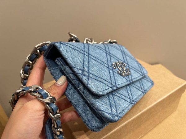 Chanel 19 Denim Wallet On Chain