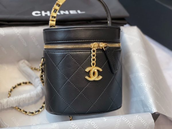 CHANEL VANITY CC TOP HANDLE BAG