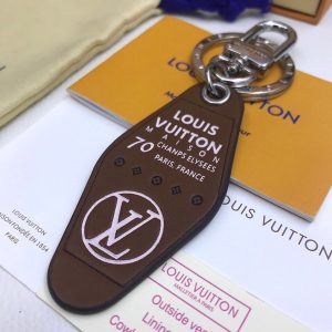 EN – Lux Keychains LUV 008