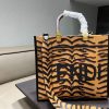 Fendi Sunshine Medium Shopper bag