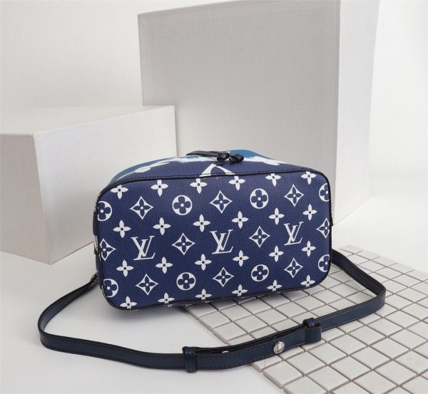LOUIS VUITTON ESCALE NEVERFULL MM TOTE