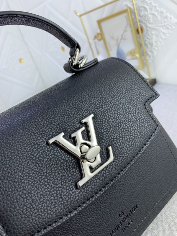 LOUIS VUITTON Lockme Ever Mini