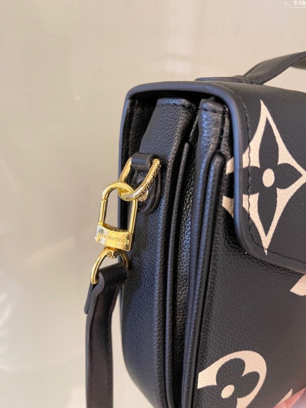 Louis Vuitton Pochette Metis Woc