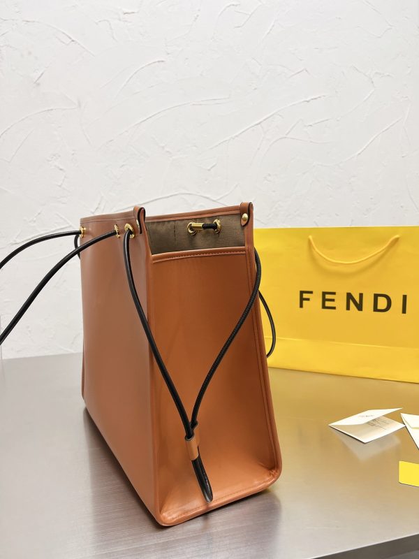 Fendi Sunshine Medium Leather