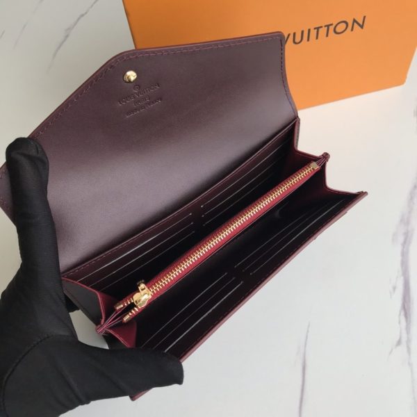 LOUIS VUITTON Sarah Monogram Vernis Wallet Rouge Fauviste