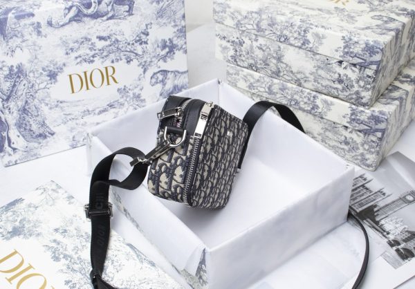 Clutch Dior Toiletry Bag Beige and Black Dior Oblique Jacquard