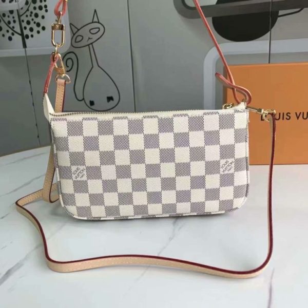 LOUIS VUITTON Pochette Accessoires Monogram Canvas