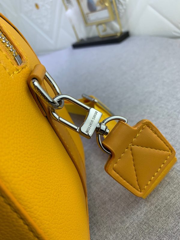 Louis Vuitton 21437 City Keepall Bag