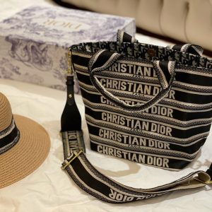 DIOR HAT BASKET BAG