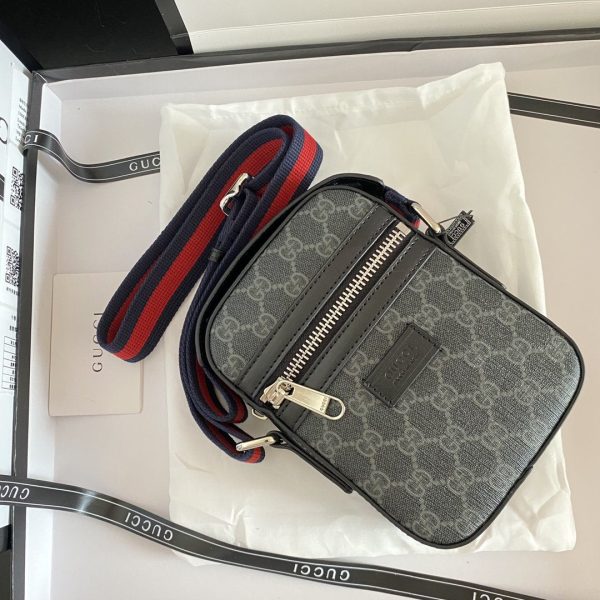 Gucci GG Supreme Messenger Bag