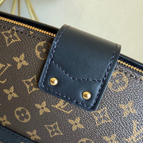 Louis Vuitton Clutch Trunk Monogram Reverse