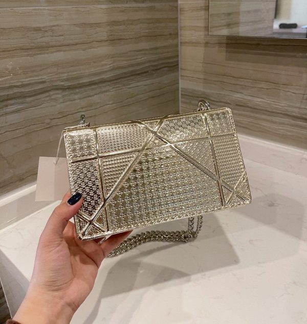 CLUTCH DIOR WOC METALIC GOLD