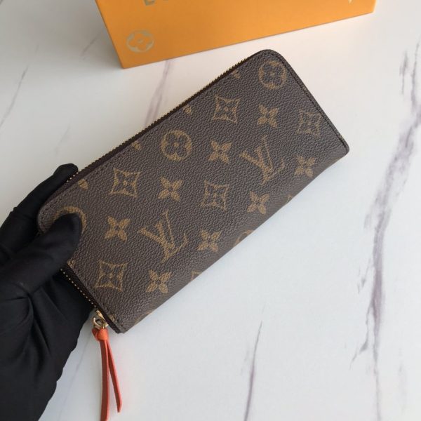 Louis Vuitton Zippy Wallet