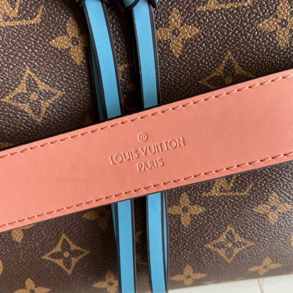 Louis Vuitton M44546 Rivoli