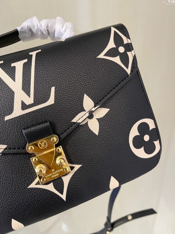 Louis Vuitton Pochette Metis Woc