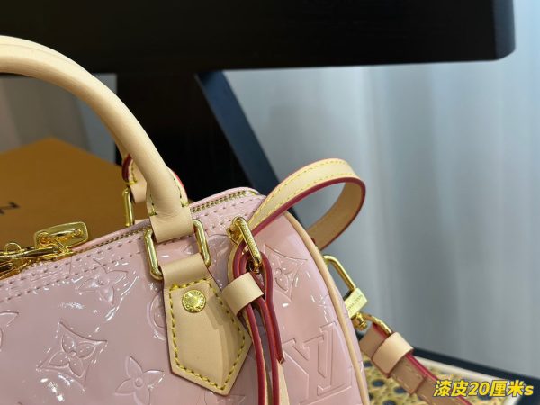 LOUIS VUITTON Speedy Bandoulière 20 Bag