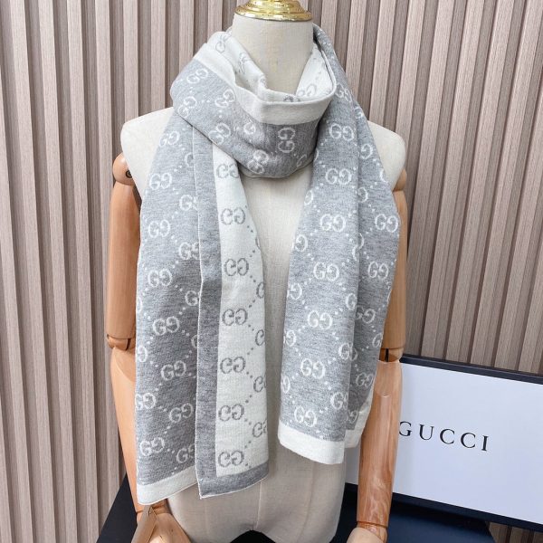 EN – Luxury GCI Scarf 005