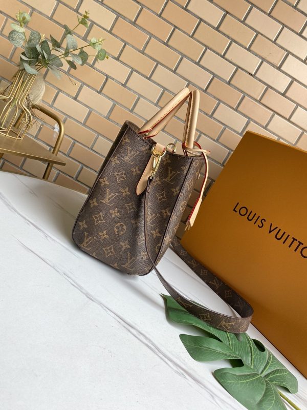 Louis Vuitton Montaigne