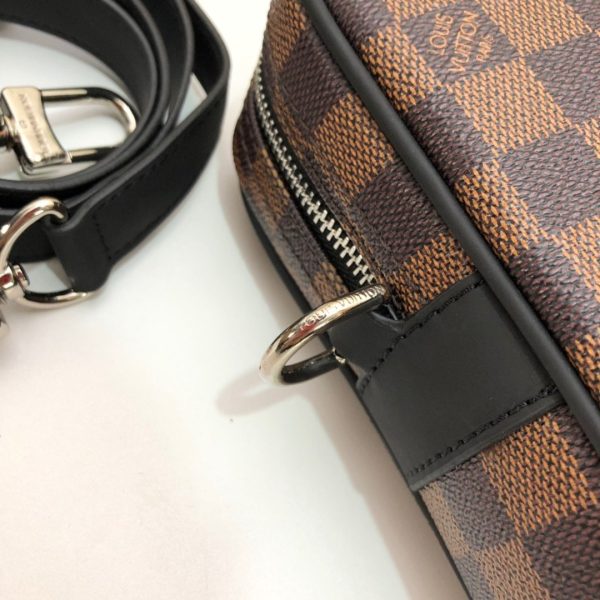 Louis Vuitton Porte-Documents Voyage PM