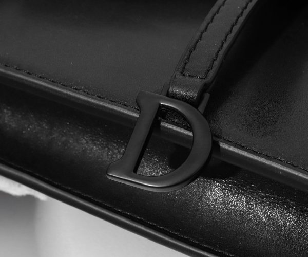 DIOR Long Saddle Wallet with Chain