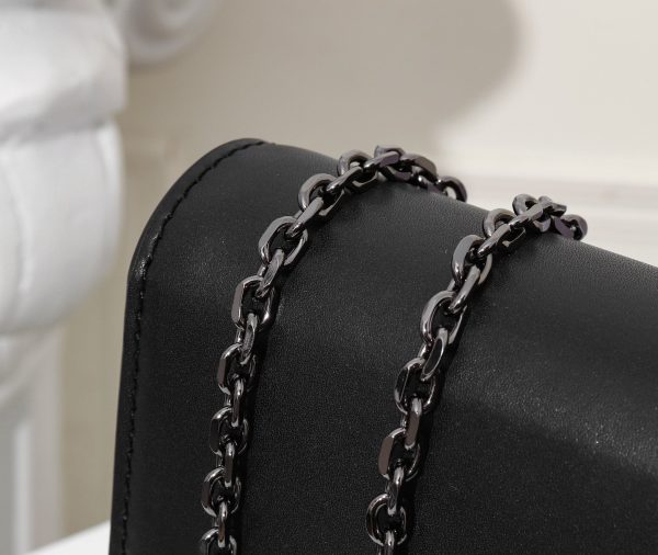 DIOR Long Saddle Wallet with Chain