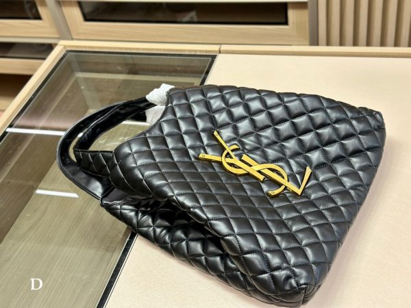 Women Saint Laurent Icare Maxi Shopping Bag In Quilted Lambskin