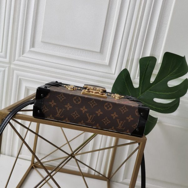 Louis Vuitton Petite Malle