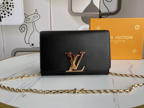 Louis Vuitton – Chain Louise GM