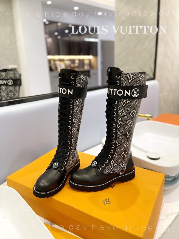 Premium LUV BOOTS 030