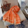 EN – Luxury LUV Scarf 016