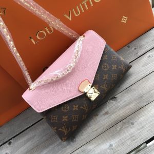 LOUIS VUITTON  Monogram Pallas Chain Fizzy