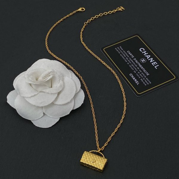 EN – Lux Necklace CHL015