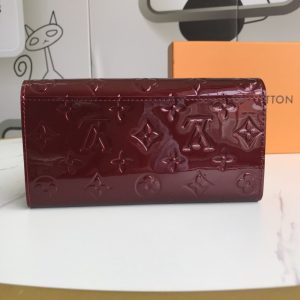 LOUIS VUITTON Sarah Monogram Vernis Leather Wallet Rouge Fauviste