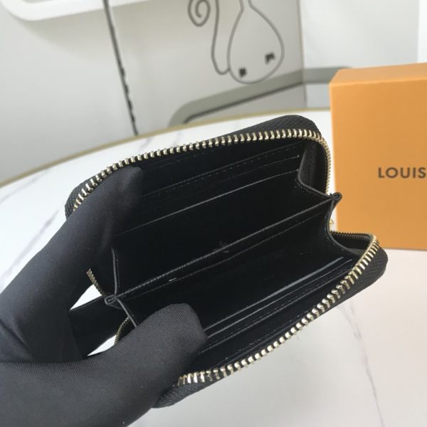 New Arrival Wallet LUV 029