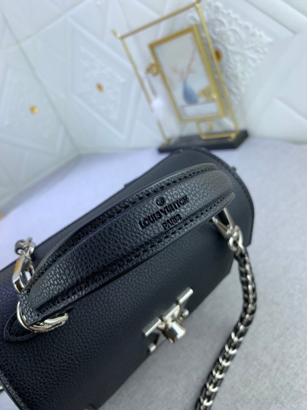 LOUIS VUITTON Lockme Ever Mini