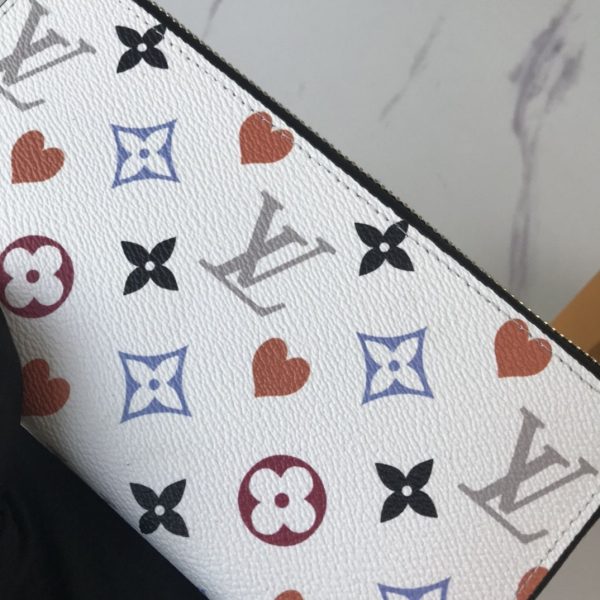 Louis Vuitton Zippy Wallet Game On