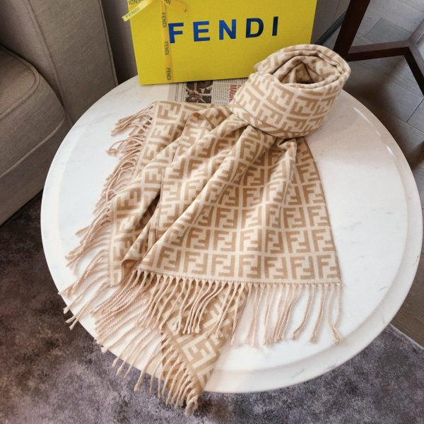 EN – Luxury FEI Scarf 015