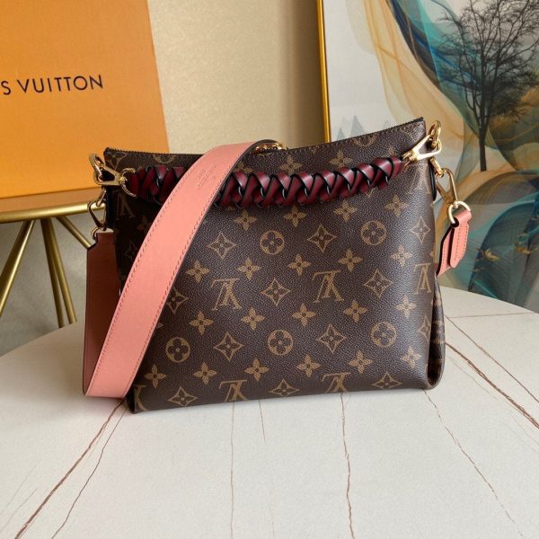 Louis Vuitton M44546 Rivoli