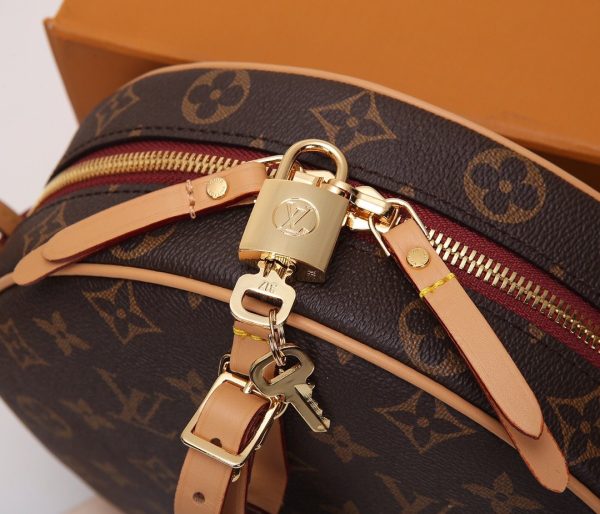 Handbags Louis Vuitton LV Boite Chapeau Souple MM