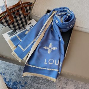 EN – Luxury LUV Scarf 015