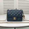 GUCCI GG Marmont mini matelassé shoulder bag