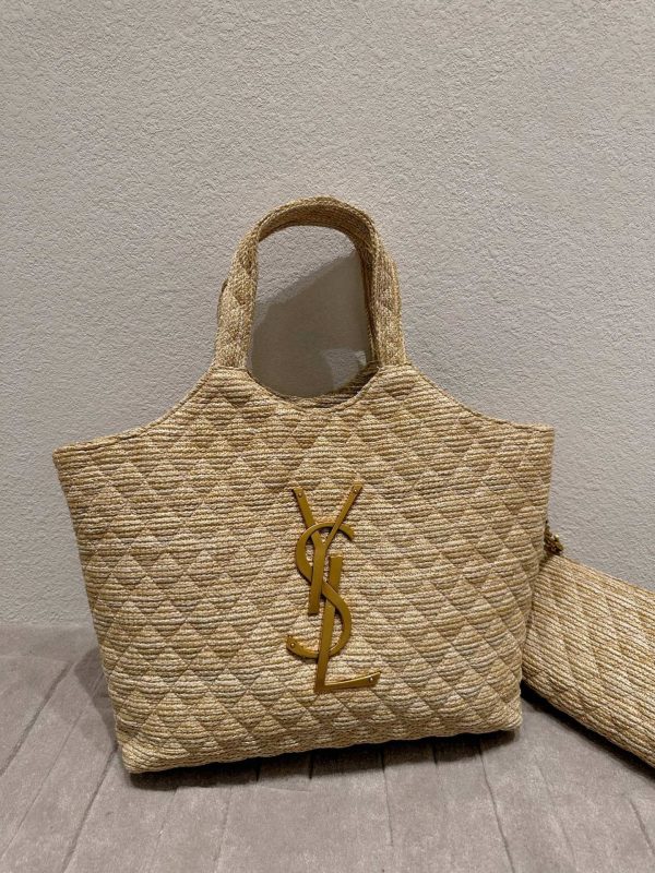 Women Saint Laurent Icare Maxi Shopping Bag In Quilted Lambskin