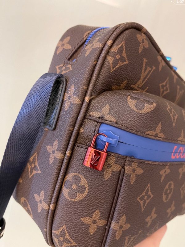 NEW LOUIS VUITTON MONOGRAM OUTDOOR BUMBAG